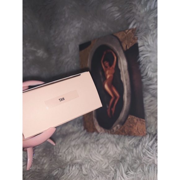 🚫SOLD KKW Beauty Body Foundation- Tan - Picture 3 of 5